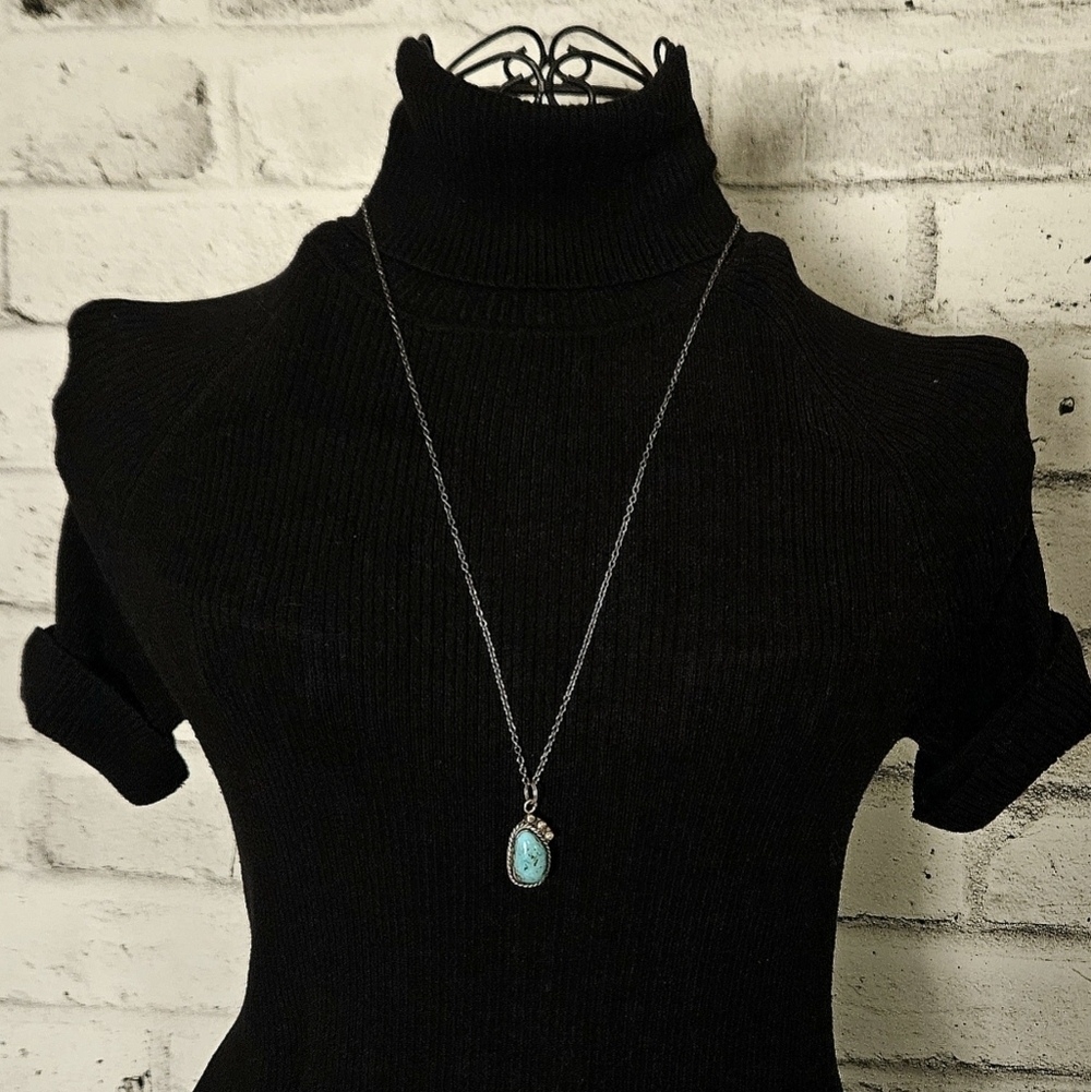 Vintage-Style Turquoise Pendant Necklace – Boho Western Vibes